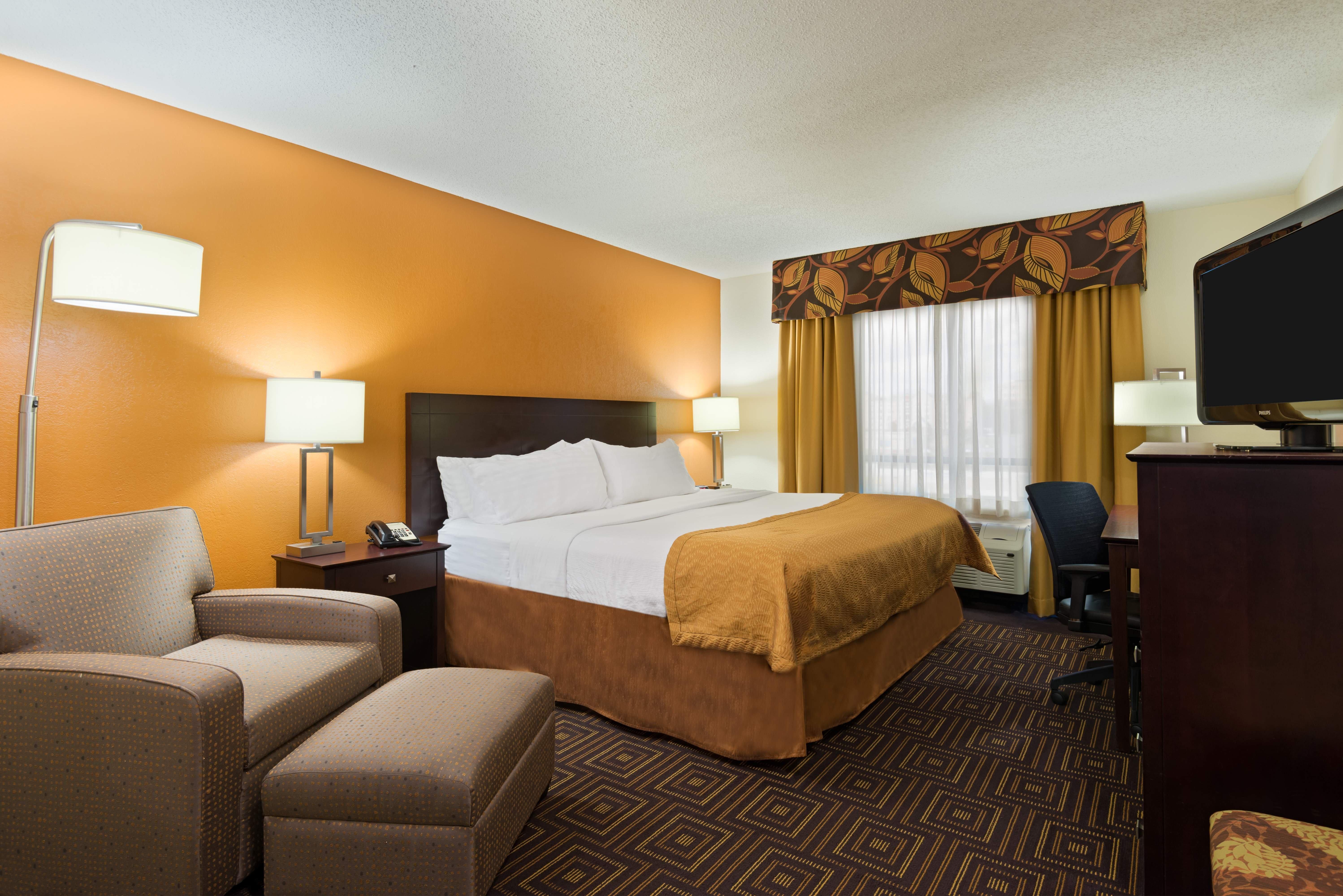 Holiday Inn Knoxville West - Cedar Bluff By Ihg Buitenkant foto